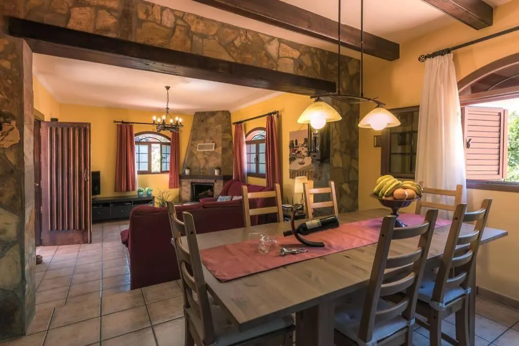Vivienda Vacacional La Finca Los Palmitos