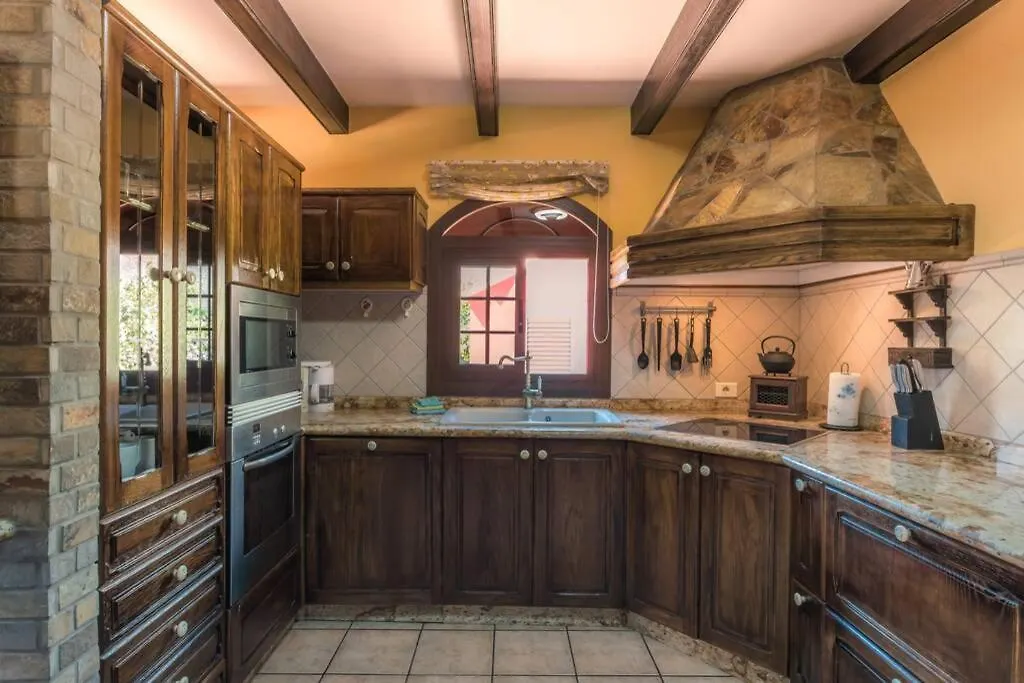 Vivienda Vacacional La Finca Los Palmitos Spain